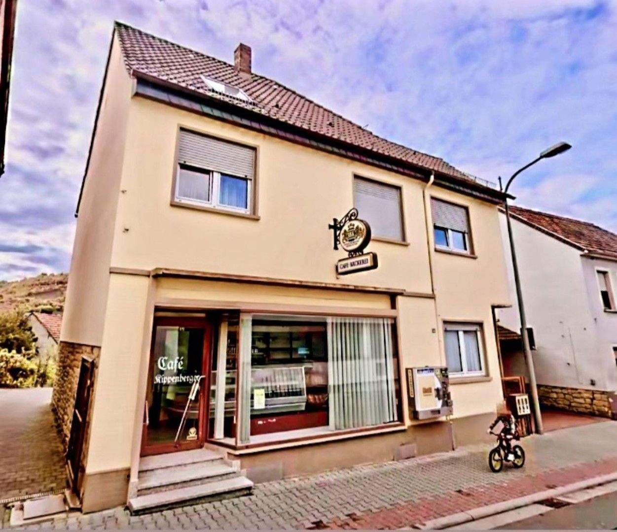 Thumbnail-Anwesen mit Geschichte und Potenzial - Ehemalige Bäckerei mit Café in Alsenz