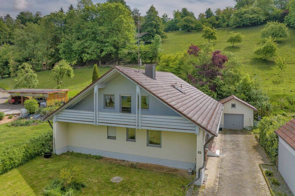Thumbnail-Großzügiges Einfamilienhaus in ruhiger Wohnlage
