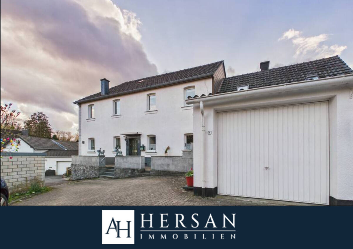 Thumbnail-Großzügiges Ein- bis Zweifamilienhaus mit traumhaften Grundstück in Herzogenrath - Merkstein!