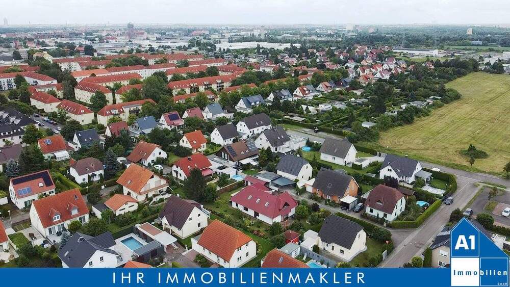 Thumbnail-Großzügige Wohnimmobilie mit vielen Extras in angenehmer Wohnlage