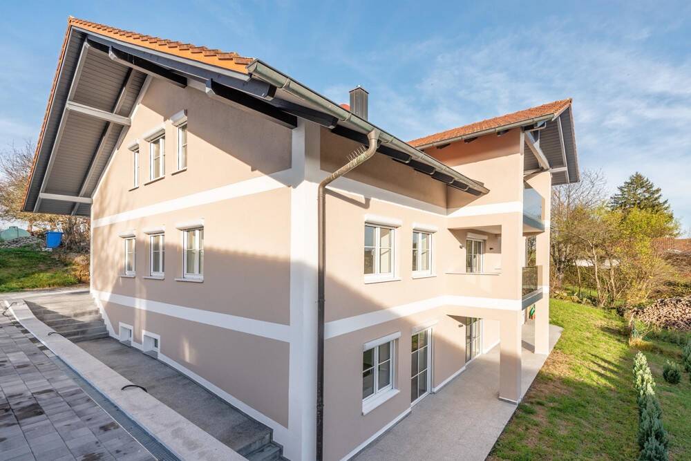 Thumbnail-Hochwertig sanierte Wohnung mit moderner EBK, Süd-Terrasse und kleinem Garten