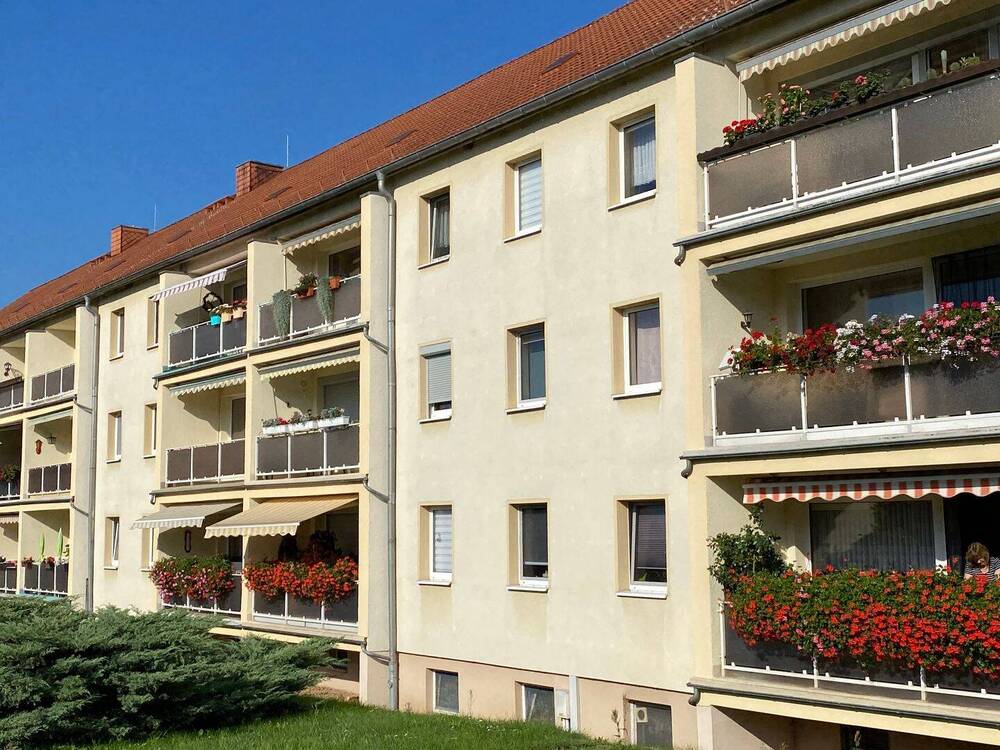 Thumbnail-Sanierte 3-Raumwohnung mit Balkon, Stellplatz & Garage, in Stauchitz bei Riesa!