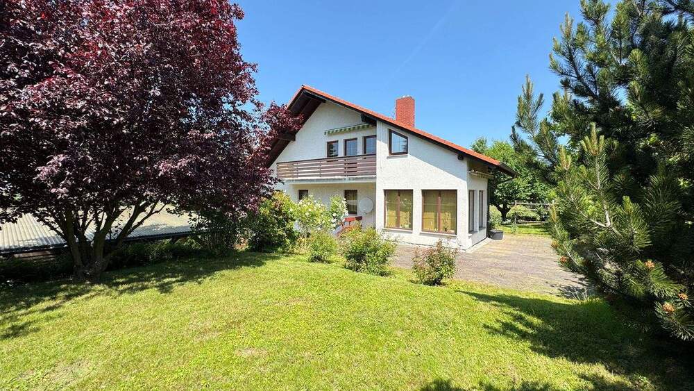 Thumbnail-Helles, großes Einfamilienhaus mit Einliegerwohnung und Büro, Praxis oder Ferienwohnung