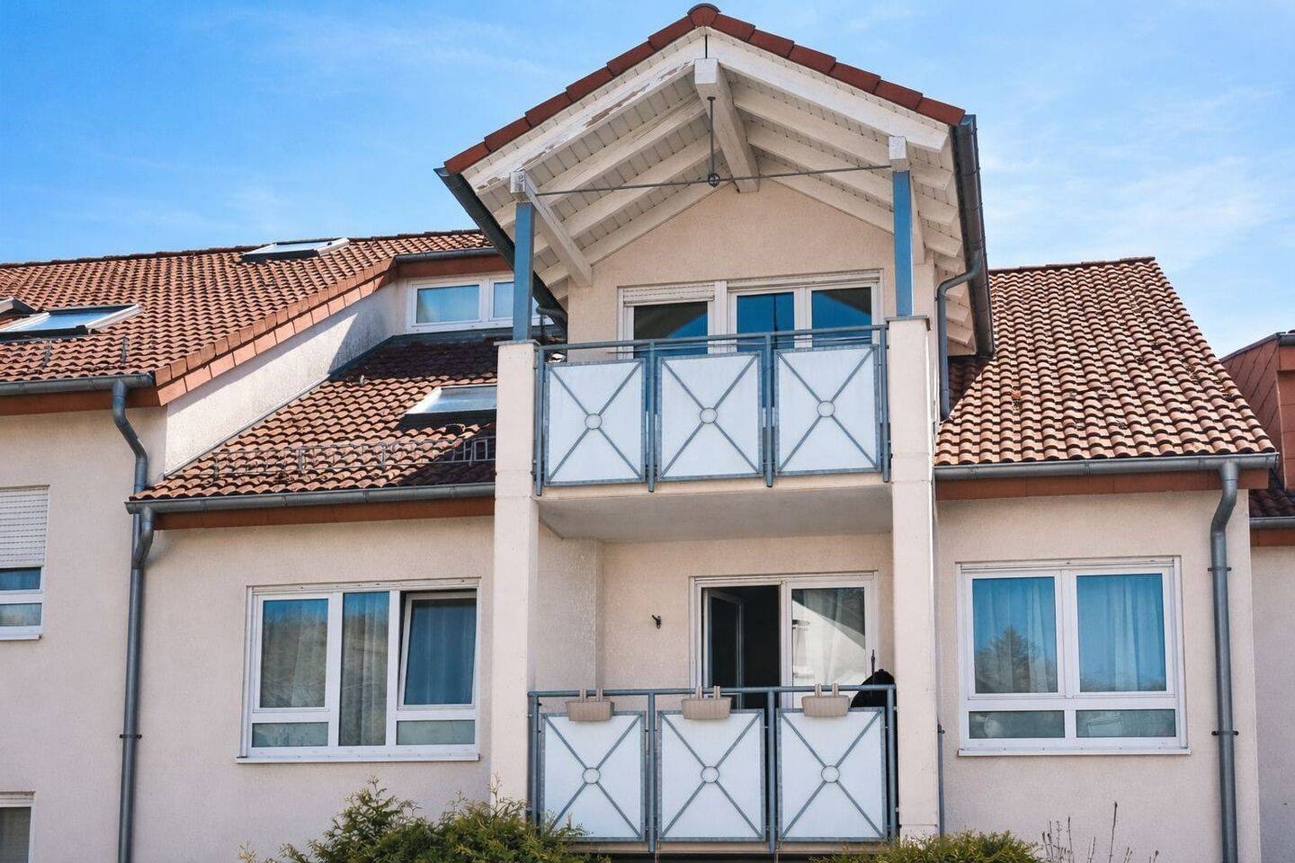 Thumbnail-Charmante 1,5-Zimmer-Dachgeschosswohnung mit Sonnenbalkon und Weitblick