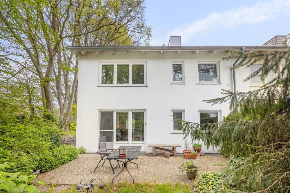 Thumbnail-Familienfreundliches Reihenendhaus in ruhiger Endlage mit großem Grundstücksanteil