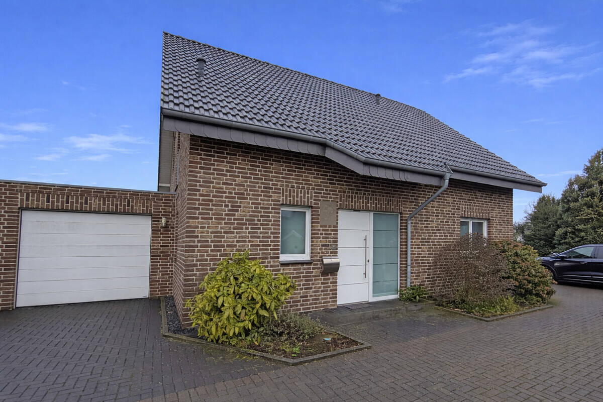 Thumbnail-Neuwertiges, vermietetes Einfamilienhaus mit Weitblick in Hamminkeln-Brünen