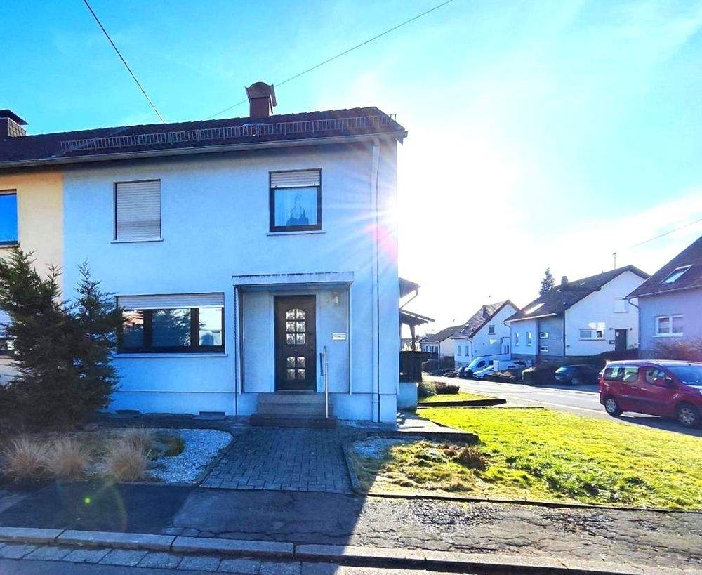 Thumbnail-Charmantes Reihenendhaus mit Terrasse und Garage - vermietet