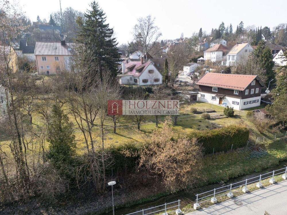Thumbnail-Filetgrundstück in Landshut-Achdorf mit Entwicklungspotenzial