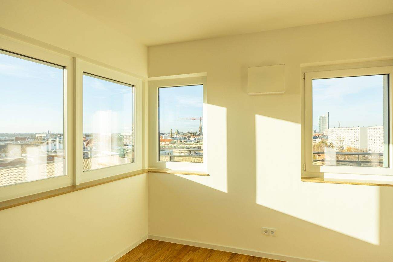 Thumbnail-Schöne 3-Zimmerwohnung in zentraler Lage! Eigentumswohnung mit großem Balkon auf ca. 90m²