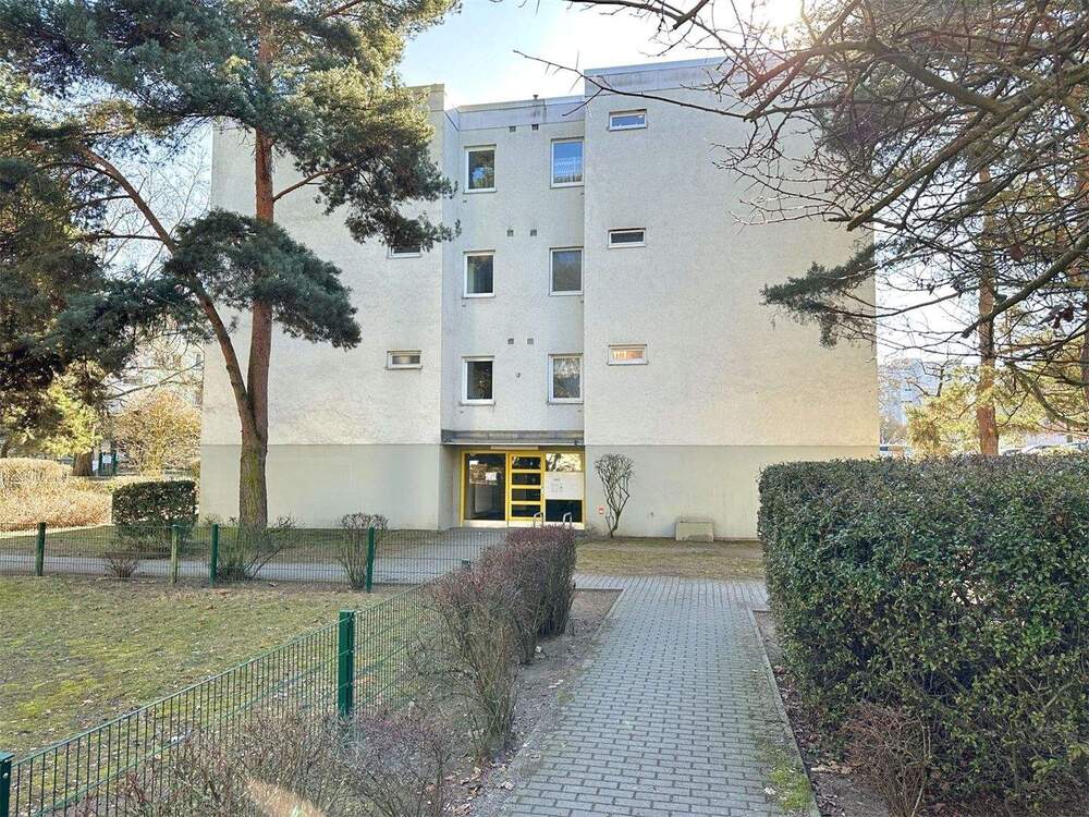 Thumbnail-Tegel-Reinickendorf - 2 Zi - Schöne Bleibe mit Ost-Balkon mit Grünblick und mit Garage