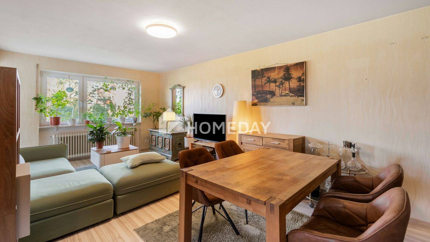 Thumbnail-Komfortable Erdgeschosswohnung mit Loggia, EBK und Haus-Schwimmbad