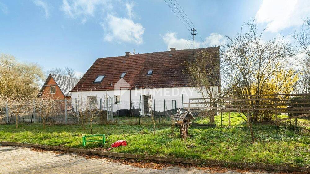 Thumbnail-Haus in Dornröschenschlaf - EFH mit Entwicklungspotenzial wartet auf liebevolle Kernsanierung