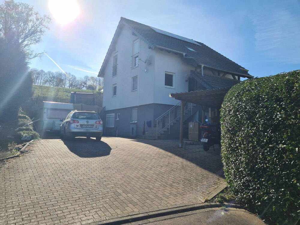 Aussenansicht mit Hof