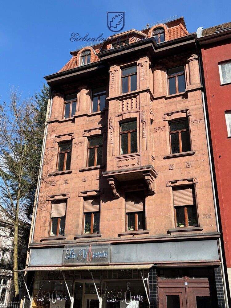 Thumbnail-Schöne klassische Altbauwohnung mit Balkon im Regierungsviertel