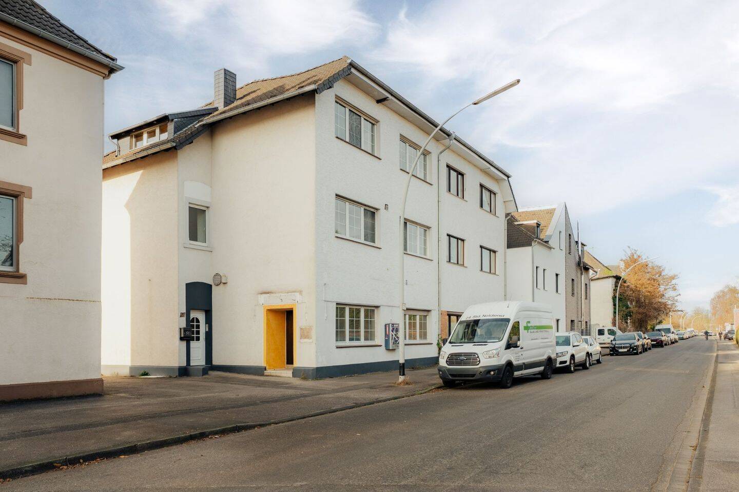 Thumbnail-Zweifamilienhaus mit Gewerbeanteil - zentral in Fixheide