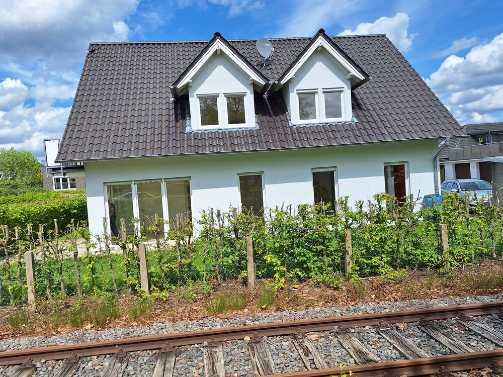 Thumbnail-Gut vermietet: Zweifamilienhaus in Sackgassenlage im Zentrum