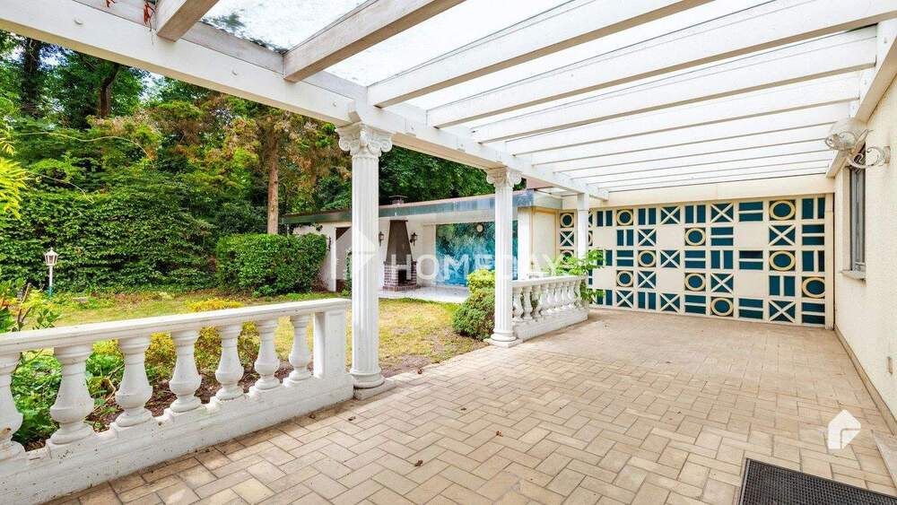 Thumbnail-TOLLES HAUS IN BESTER LAGE, mit Hallenbad, Sauna, ca. 200m², 6 Zi., großes Grdst., Zerzabelshof