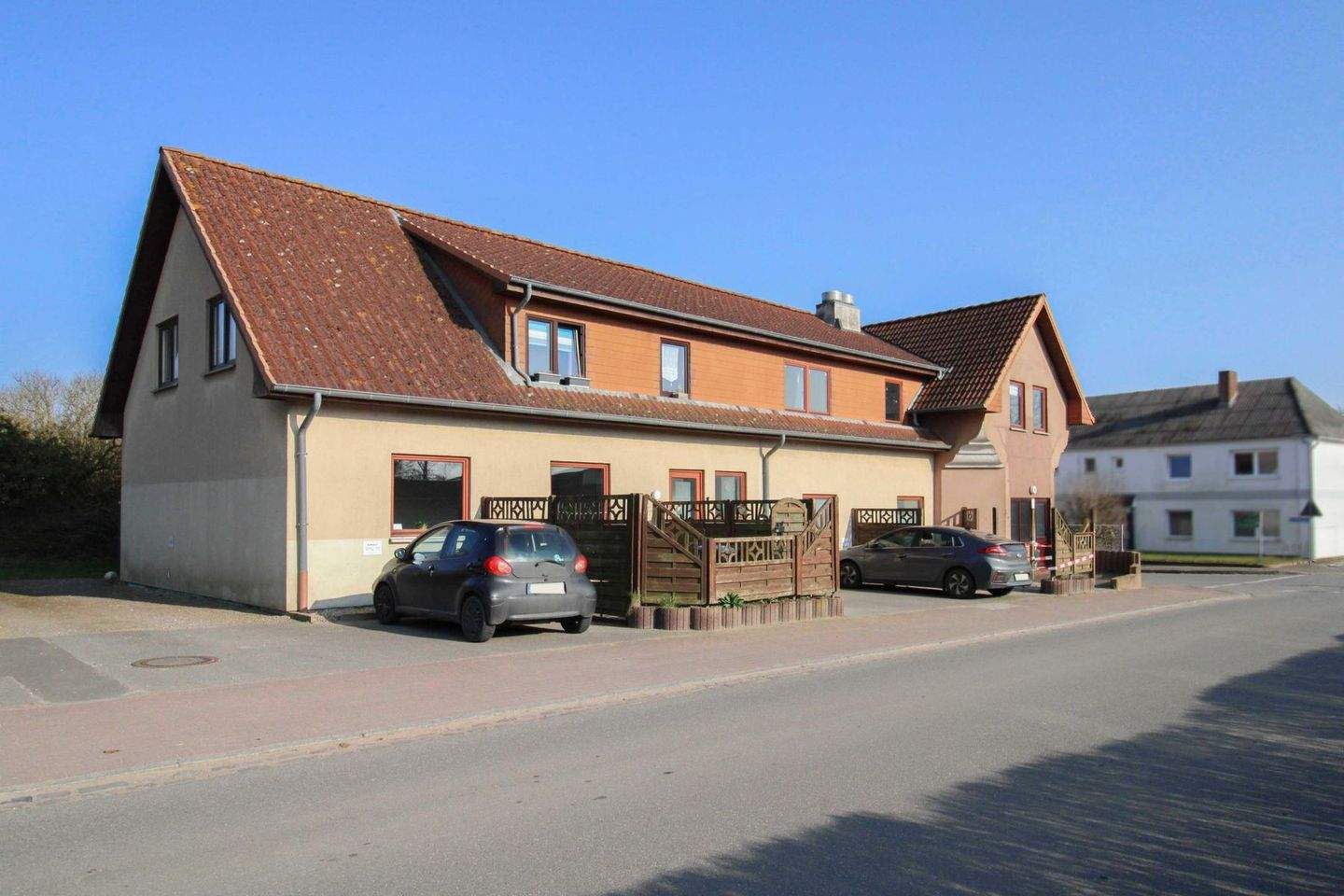 Thumbnail-Vermietete 4-Zimmer-Dachgeschosswohnung inklusive Dachterrasse in Dörphof