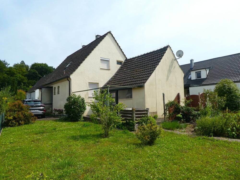Thumbnail-Sanierungsobjekt EFH auf 678 m² großem Grundstück mit erweitertem Baufenster in Bietigheim 