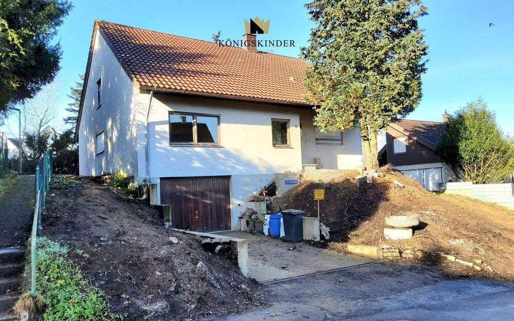 Thumbnail-FÜR RENOVIERUNGSPROFIS-WOHNEN AUF EINER EBENE EFH m.Ausbaupotenzial &XXL-Grundstückteilbar top Lage