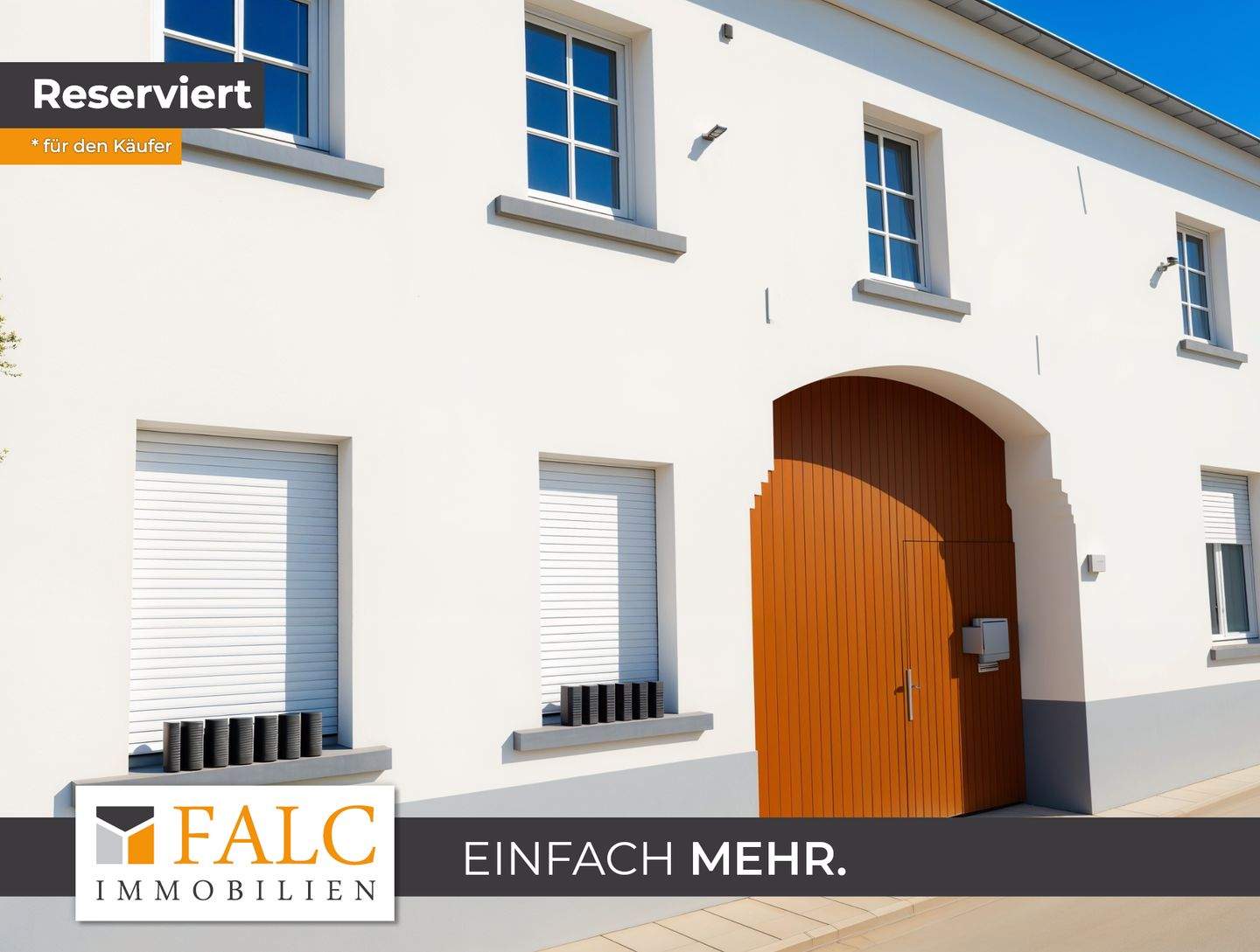 Thumbnail-Vierkanthof mit Blick auf Wiesen und Felder