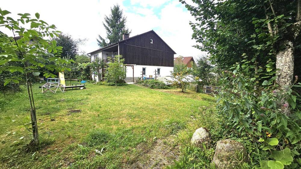 Thumbnail-Großes Haus mit herrlichem Grundstück !