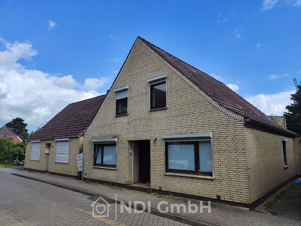 Thumbnail-Großzügiges Wohnhaus mit Charme und Entwicklungspotenzial in Uetersen