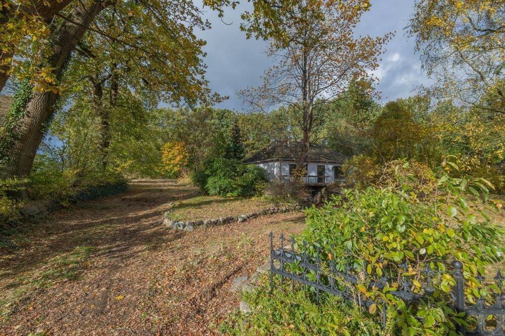 Thumbnail-Großes Grundstück mit modernisierungsbedürftigem Bungalow in ruhiger Lage nahe Rendsburg