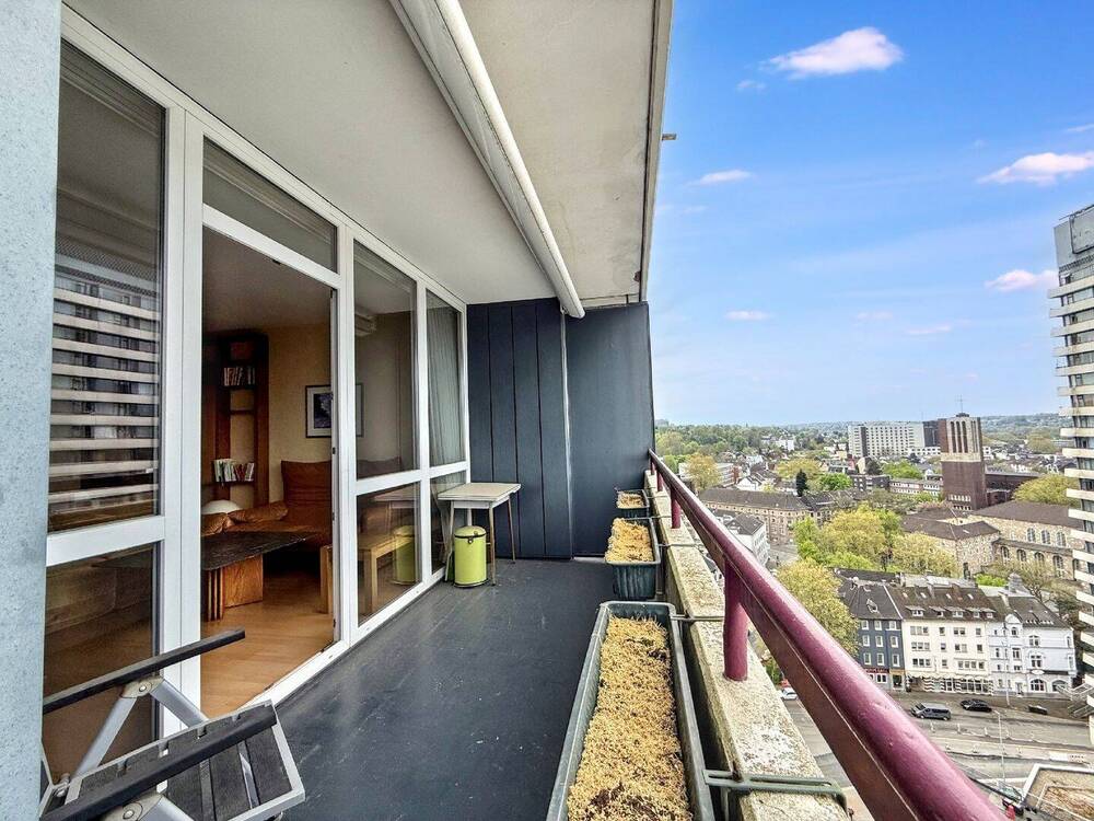 Thumbnail-PENDLER UND SINGLES AUFGEPASST! STADTWOHNUNG MIT PANORAMABLICK IM HERZEN VON MÜLHEIM A.D.R. !