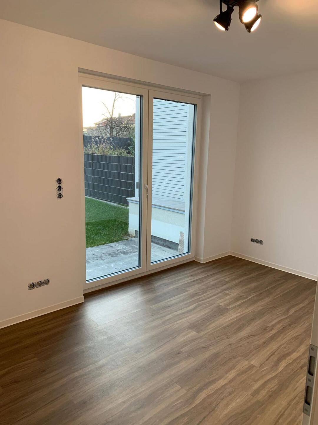 Beispiel Arbeitszimmer 1.jpg