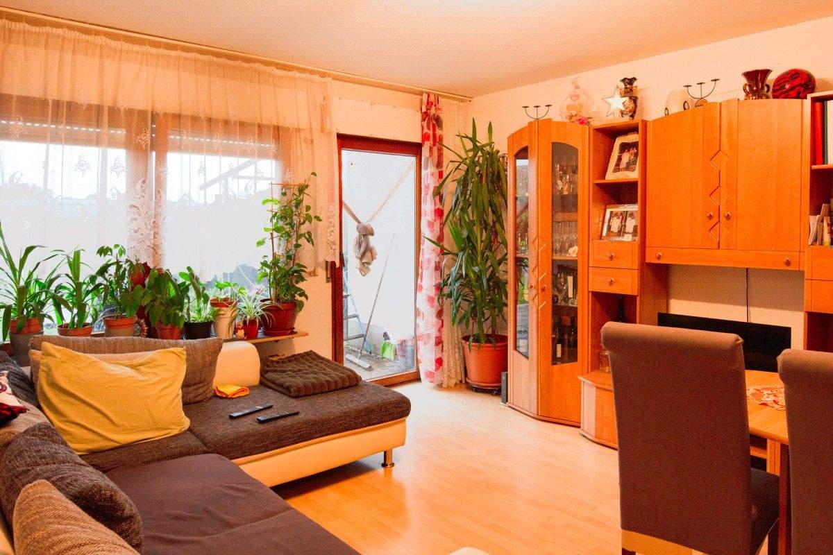 Thumbnail-Angebautes Einfamilienhaus mit Renovationsbedarf in Auggen