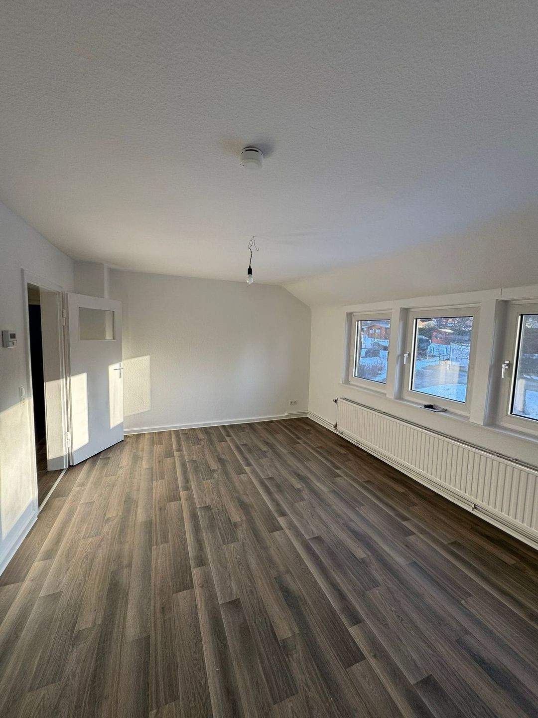 Thumbnail-Schöne 3-Zimmer Dachgeschosswohnung sucht Nachmieter