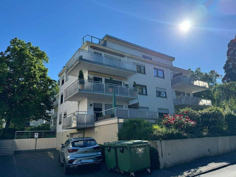 Thumbnail-Vermietete 3-Zi.-Eigentumswohnung mit Balkon und Weitblick in absolut zentraler Wohnlage von Bad Honnef