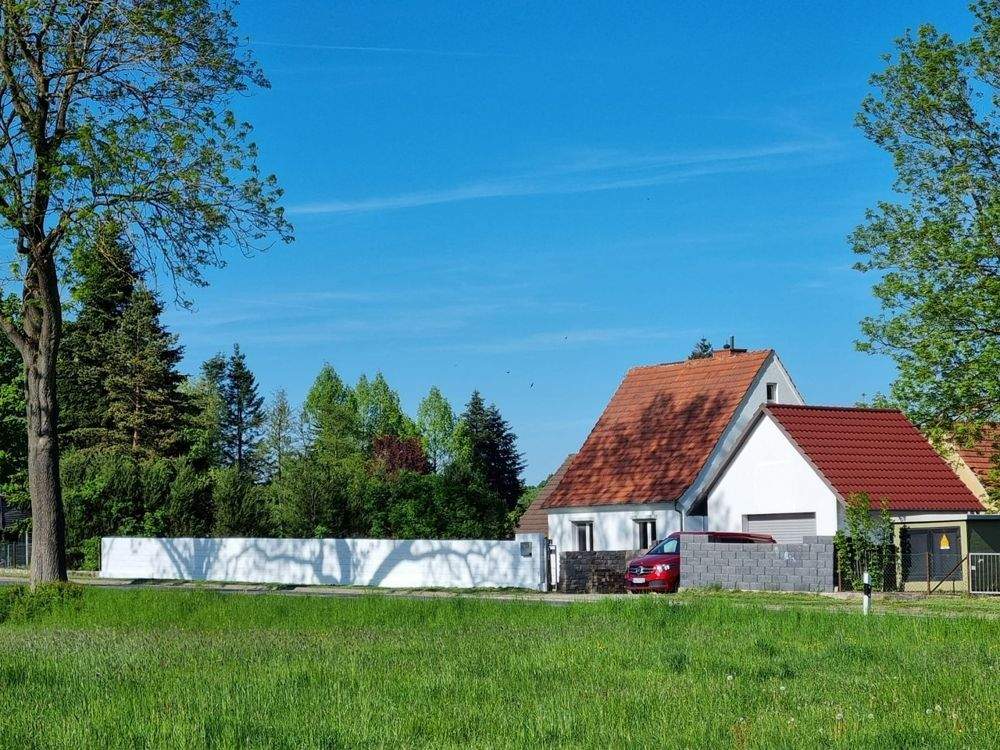 Thumbnail-Wohnhaus in Hessisch Lichtenau Retterode mit neue Küche, Garage und Balkon. Ideal für Tierliebhaber!
