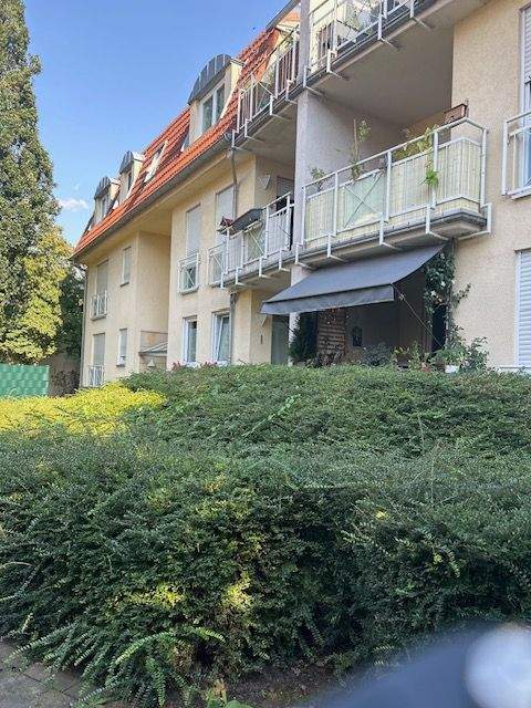 Thumbnail-1-Raum-Wohnung mit Einbauküche in Leuben