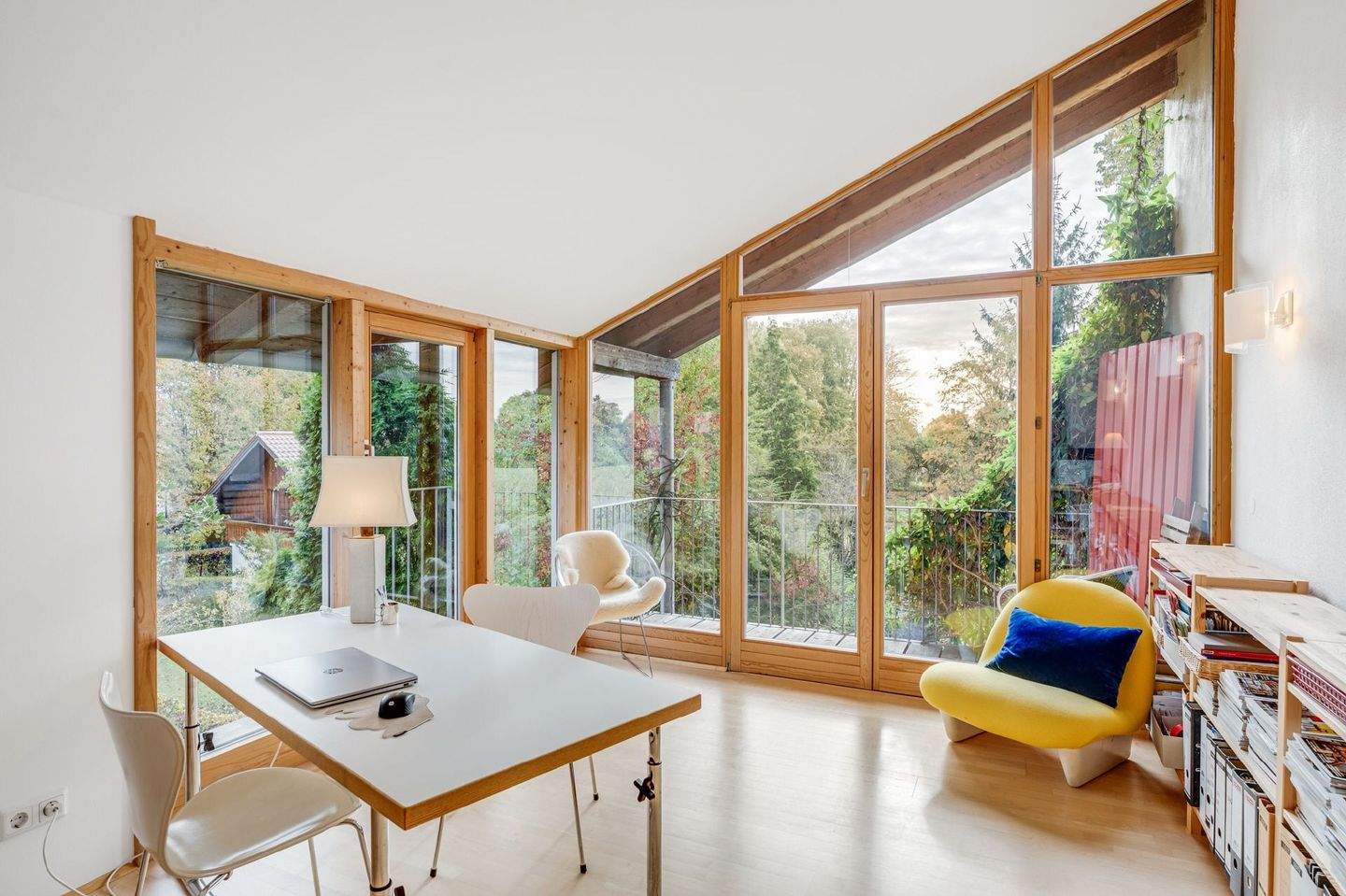 Thumbnail-AIGNER - Charmantes Reiheneckhaus mit traumhaftem Blick über die Felder und die Berge