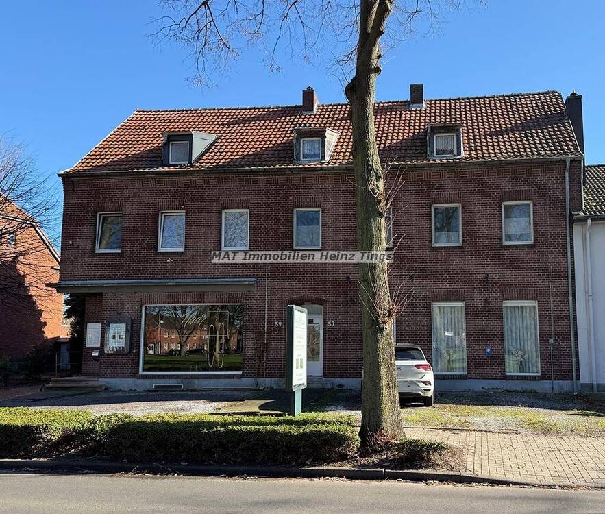 Thumbnail-Wohn- u. Geschäftshaus mit Ladenlokal, Mietwohnungen plus moderner Eigentümer - Wohnung