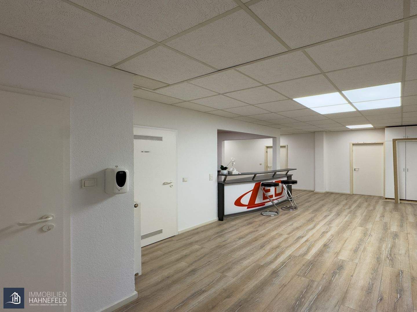 Thumbnail-Flexible Büro-Praxisflächen 179 m² – 1.OG, Tiefgaragenstellplätze