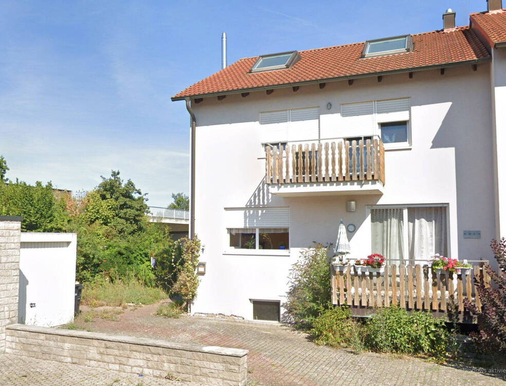 Südansicht - Haus + Garage