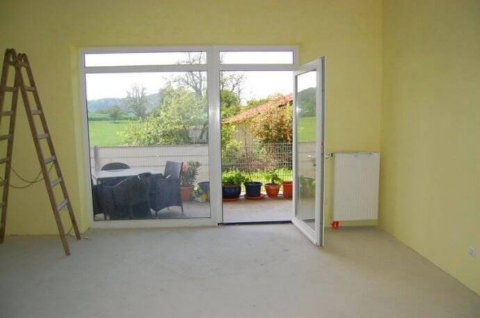 Thumbnail-GROSSES Wohnhaus , Gehöft mit 2,1 Hektar in Ortsrandlage von Rielasingen zu verkaufen.Landkreis Konstanz Bodenseeregion