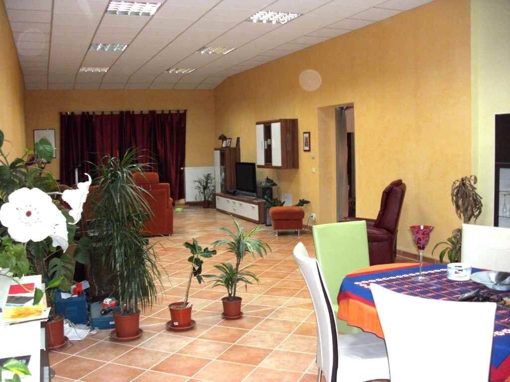 Thumbnail-Ortsrandlage.Wohnhaus Gebäude,210m² Wfl + 600m² Nfl., 2217m² Grundstück