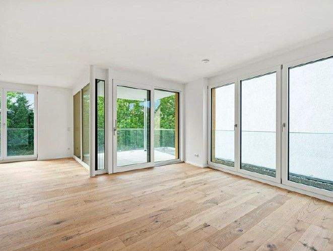 Thumbnail-Exklusive 2,5 ZiWhg. in bester Seelage von Friedrichshafen