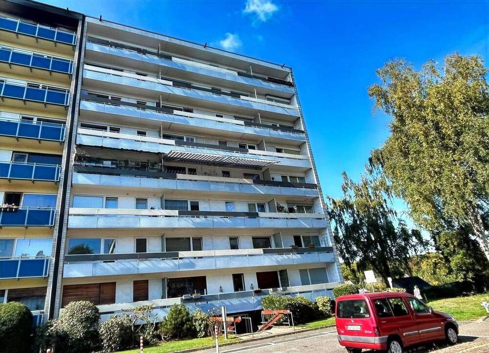 Thumbnail-Achtung ! Preiswerte Zwei-Zimmer-Wohnung mit Balkon