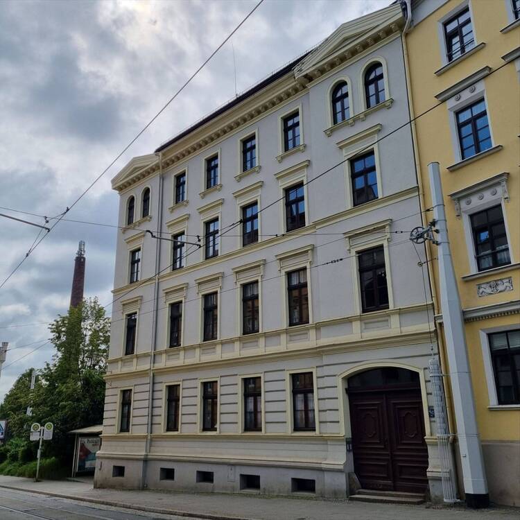 Außenansicht straßenseitig 01