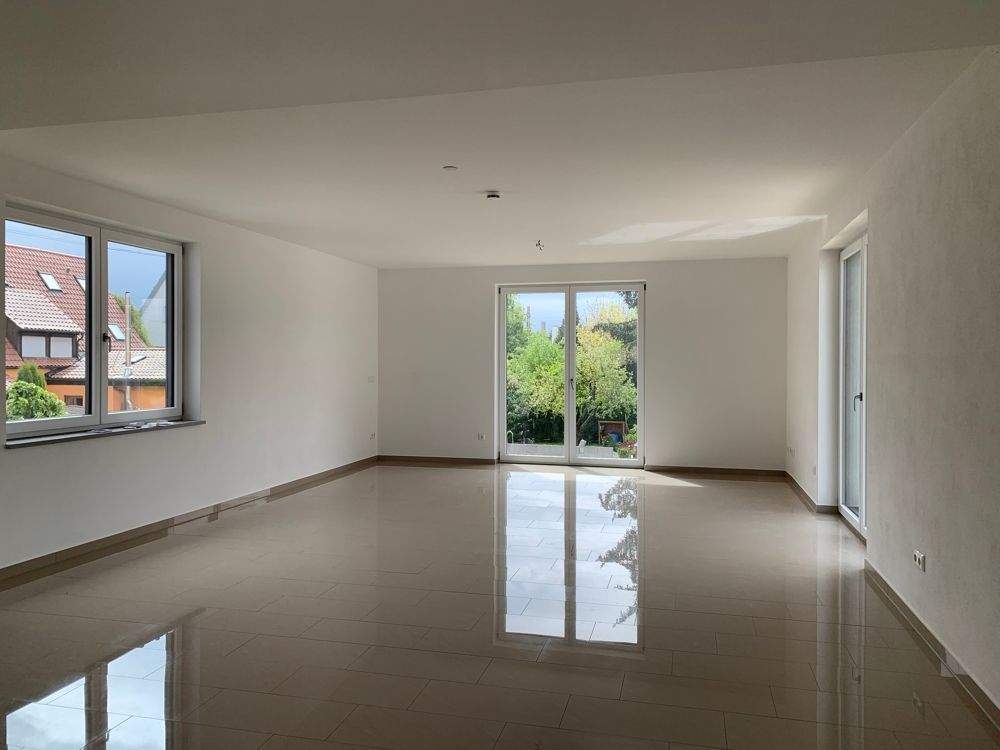 Thumbnail-KNIPFER`S IMMOBILIENSCHÄTZE - Elegante Dachwohnung in sehr ruhiger Wohnlage zur Miete!