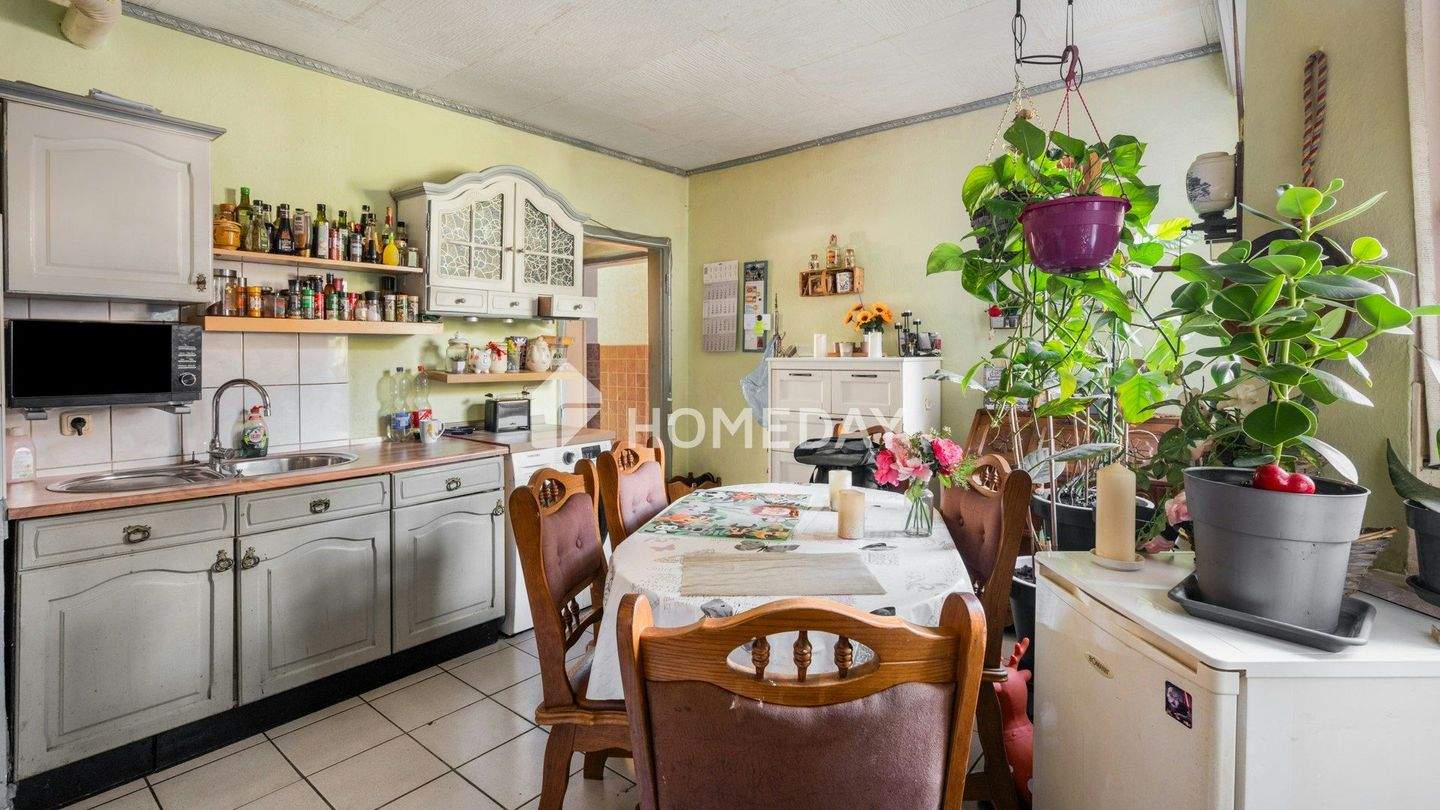 Thumbnail-Wohnen mit Garten: Gepflegte 3-Zimmer-Erdgeschosswohnung mit Terrasse in ruhiger Lage