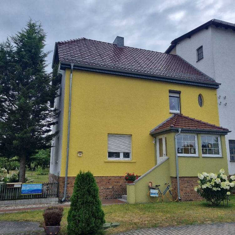 Außenansicht straßenseitig 01