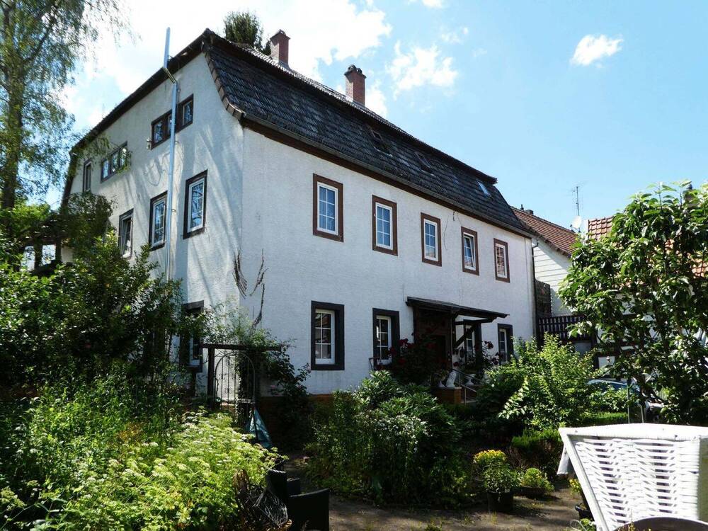 Thumbnail-AUMÜLLER-Immobilien - Charmantes Einzelkulturdenkmal in der Altstadt, mit Hoffläche, Garten und Scheune