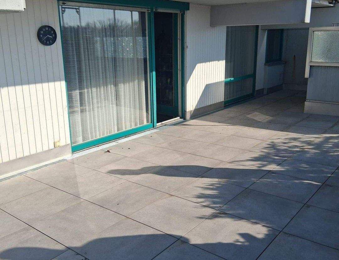 Thumbnail-NEUMANN - Top Angebot! Schöne 4ZKB-Wohnung in top Lage von Ingolstadt!