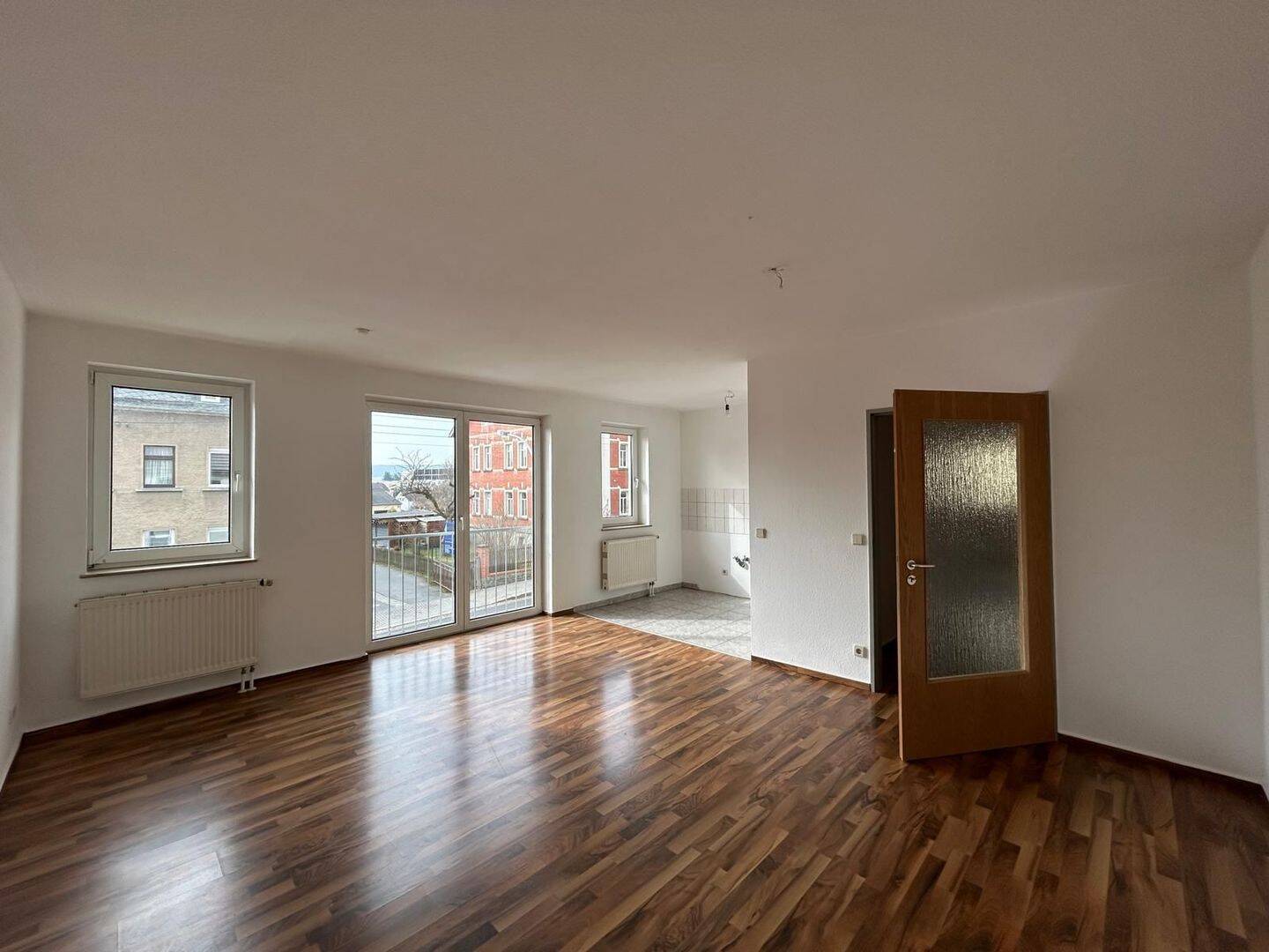 Thumbnail-Lichtdurchflutete 2-Zimmer-Wohnung mit franz. Balkon in Seifhennersdorf